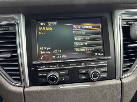 2016 Porsche Macan S