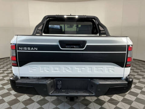 2024 Nissan Frontier SV