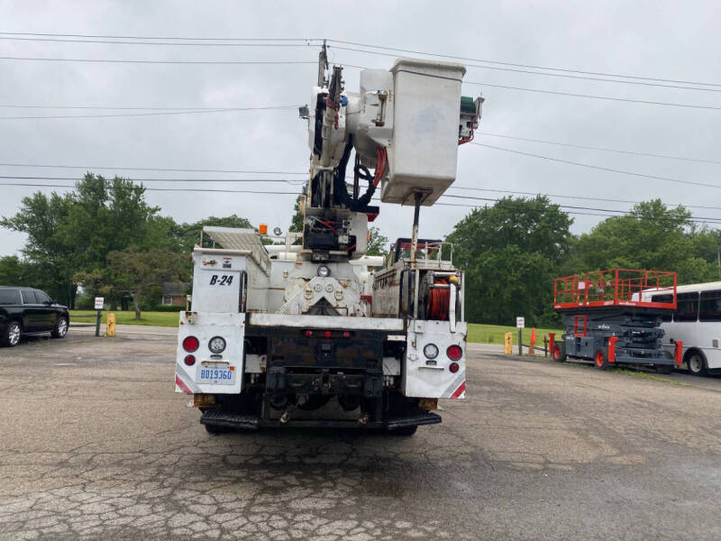 2007 Freightliner M2 106