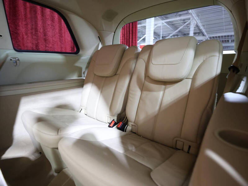2011 Mercedes-Benz GL-Class GL 550 4MATIC
