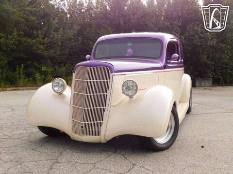 1935 Ford Tudor
