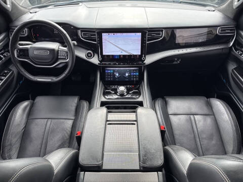 2022 Jeep Grand Wagoneer Series II