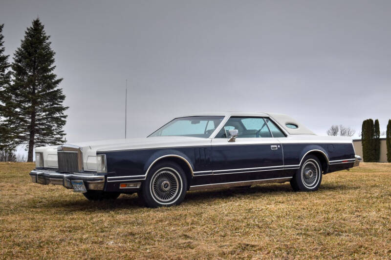1977 Lincoln Mark V for sale at Hooked On Classics in Excelsior MN