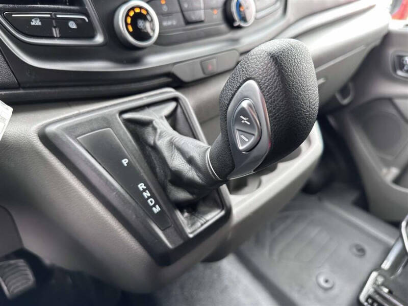2025 Ford Transit