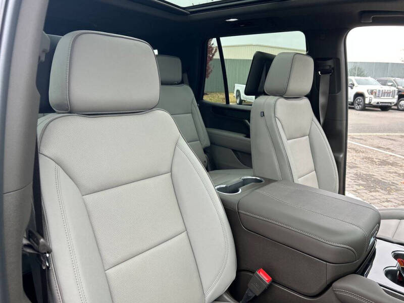 2026 GMC Yukon Elevation