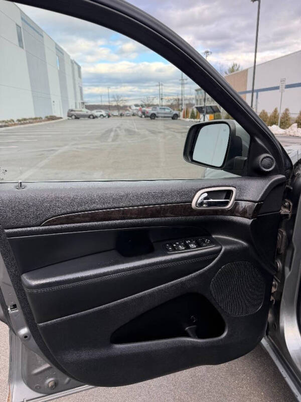 2012 Jeep Grand Cherokee Laredo