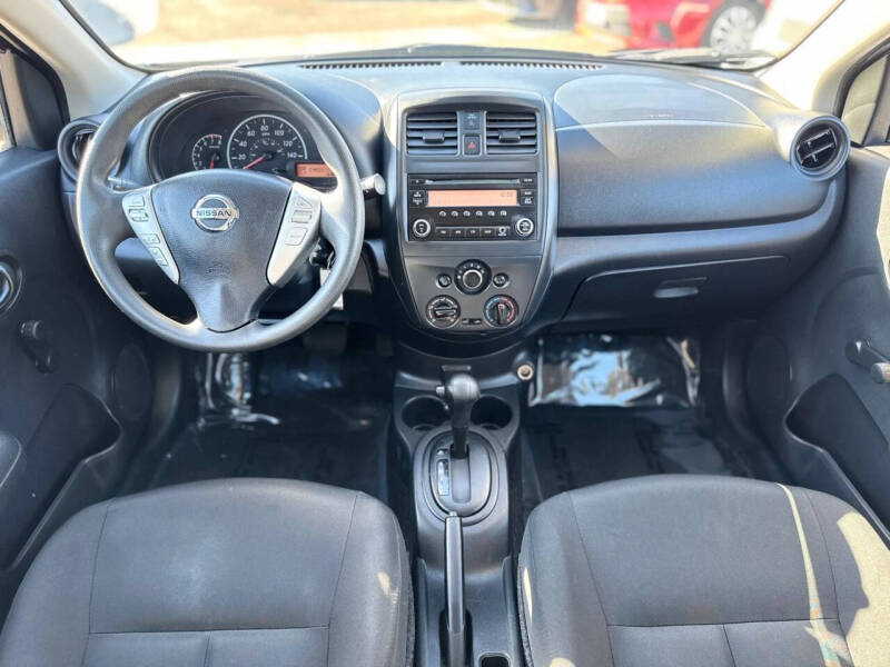 2017 Nissan Versa 1.6 S