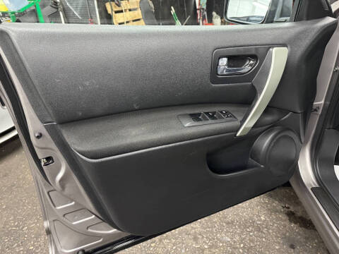 2011 Nissan Rogue SV