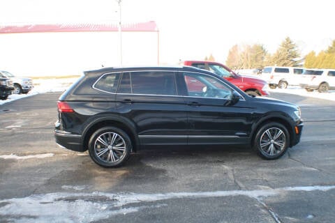 2018 Volkswagen Tiguan for sale at Champion Motor Cars in Machesney Park IL