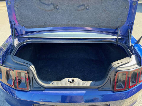 2014 Ford Mustang V6