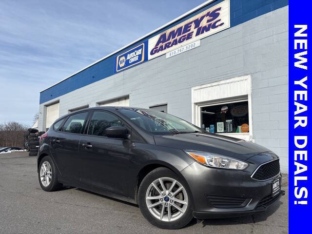 2018 Ford Focus SE's photo