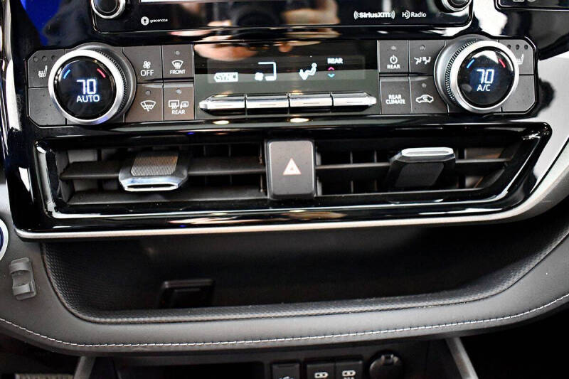 2020 Toyota Highlander Hybrid XLE