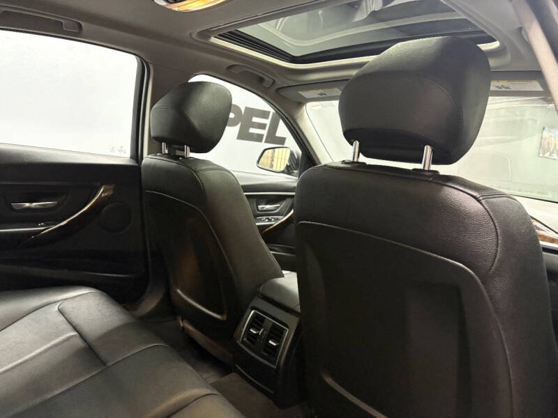 2016 BMW 3 Series 320i xDrive