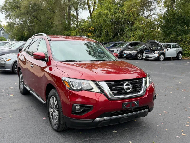 2020 Nissan Pathfinder SV