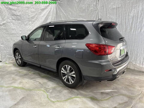 2019 Nissan Pathfinder S