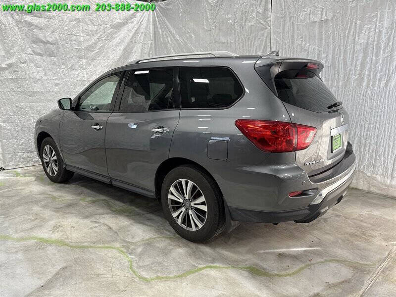 2019 Nissan Pathfinder S