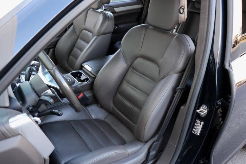 2015 Porsche Cayenne Turbo