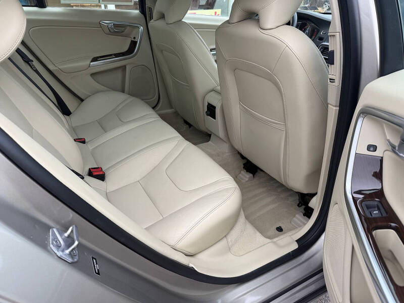 2016 Volvo S60 T5 Premier