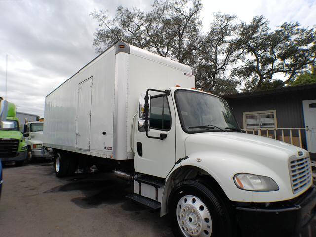 2015 Freightliner M2 106
