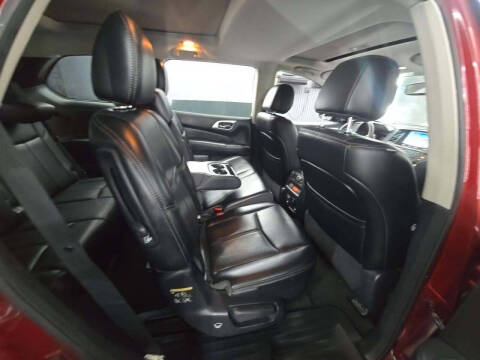 2017 Nissan Pathfinder Platinum