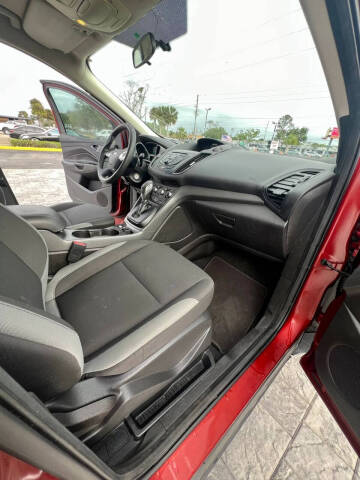 2016 Ford Escape S