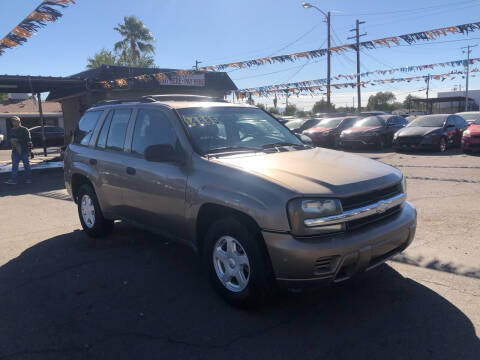 2002 Chevrolet TrailBlazer for sale at Valley Auto Center in Phoenix AZ