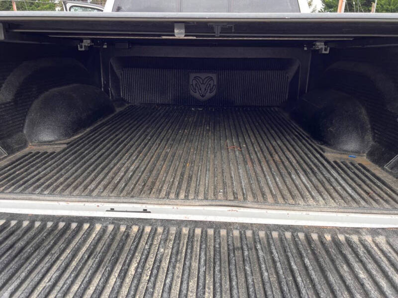 2015 RAM 1500 SLT