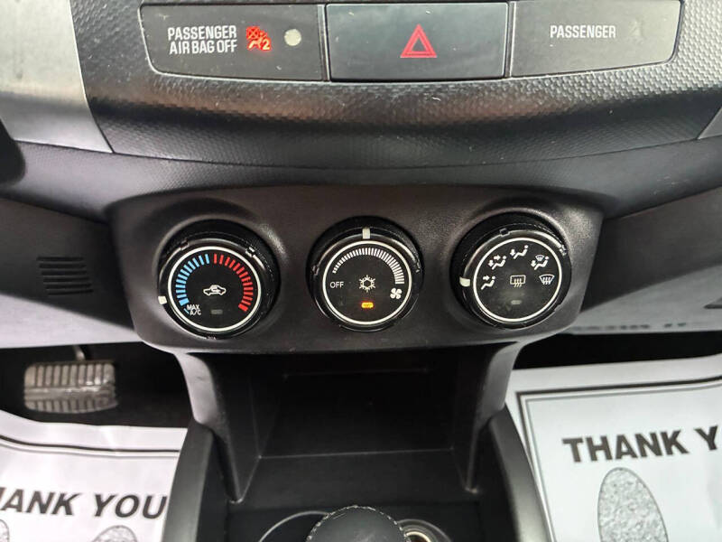 2009 Mitsubishi Outlander SE