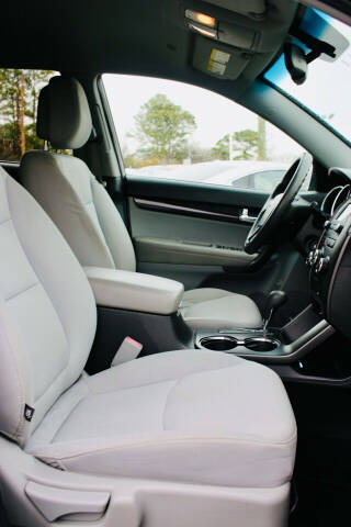 2013 Kia Sorento LX