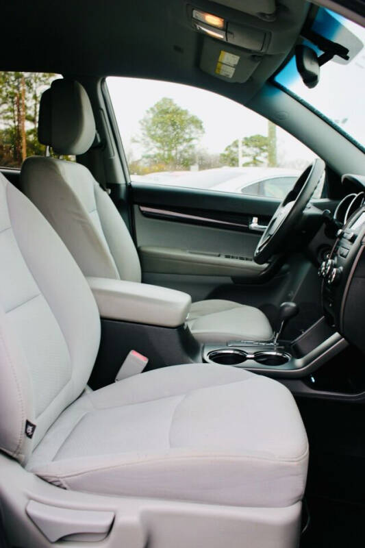 2013 Kia Sorento LX