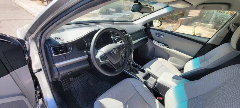 2017 Toyota Camry SE