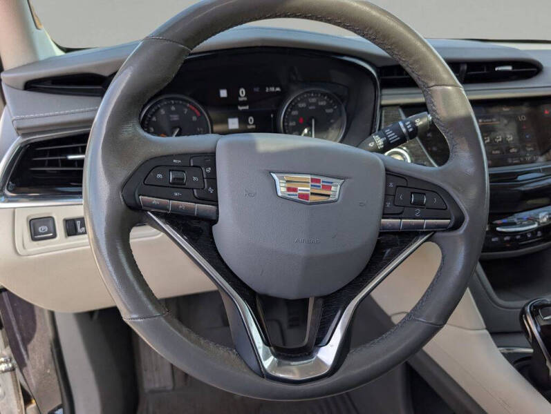 2021 Cadillac XT6 Premium Luxury
