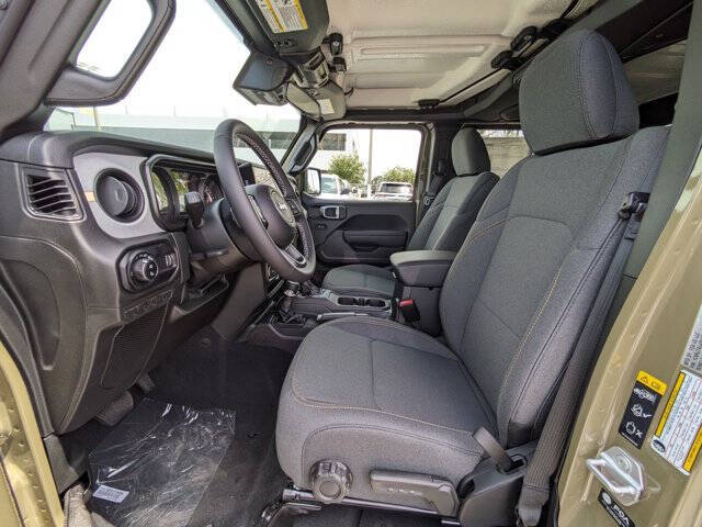 2025 Jeep Gladiator Sport S