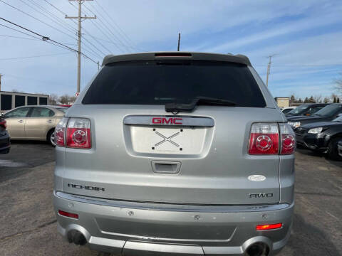 2011 GMC Acadia Denali