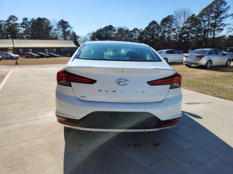 2019 Hyundai Elantra SE