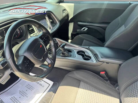 2020 Dodge Challenger SXT