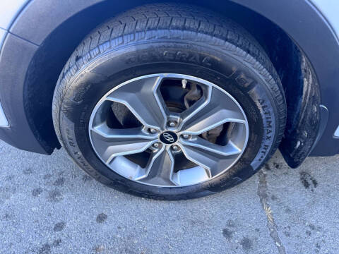 2016 Hyundai Santa Fe SE