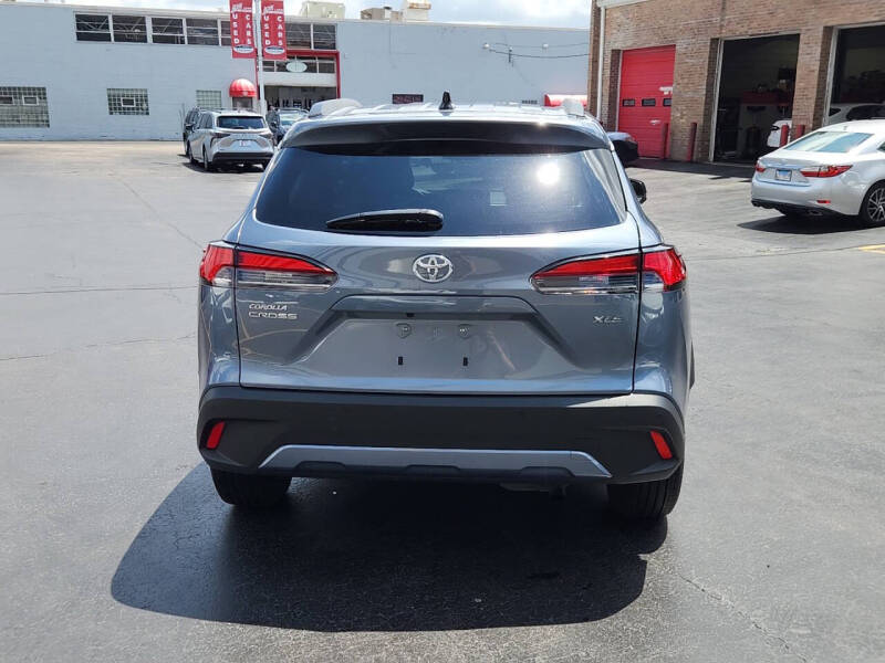 2025 Toyota Corolla Cross XLE