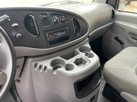 2002 Ford E-Series E-450 SD