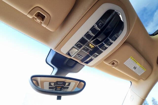 2012 Porsche Panamera 4