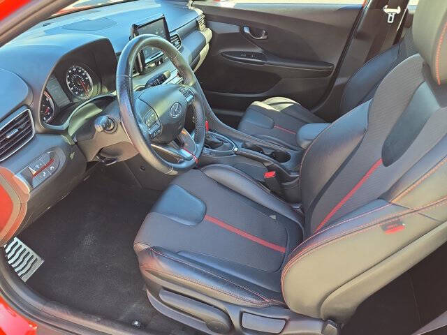 2020 Hyundai Veloster