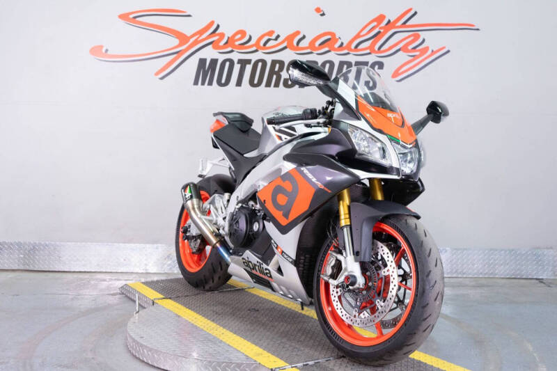 2017 Aprilia RSV4