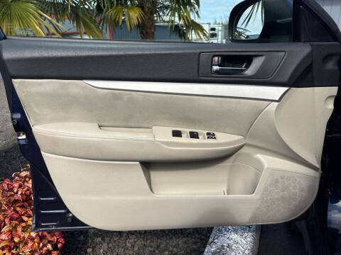 2012 Subaru Outback 2.5i Premium