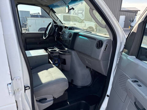 2010 Ford E-Series E-350 SD