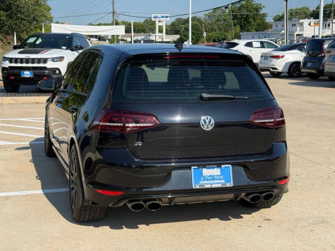 2016 Volkswagen Golf R