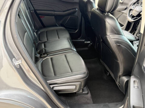 2021 Ford Escape SEL