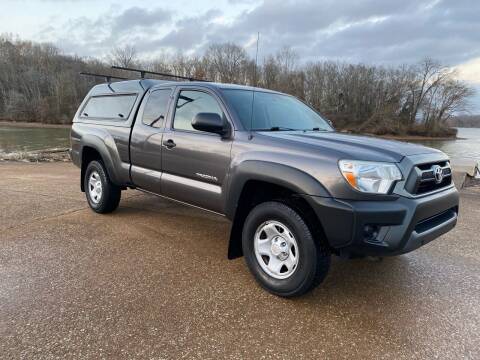 2013 Toyota Tacoma for sale at Monroe Auto's, LLC in Parsons TN