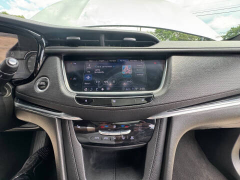 2020 Cadillac XT5 Premium Luxury