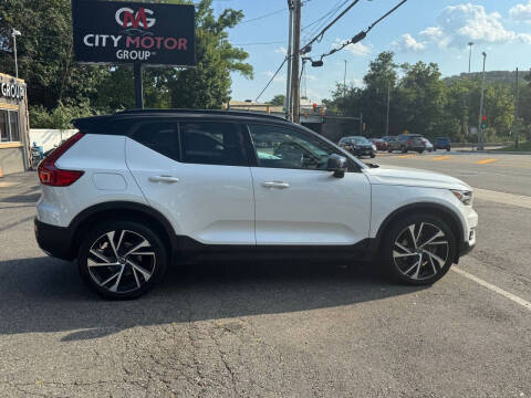 2019 Volvo XC40 T5 R-Design