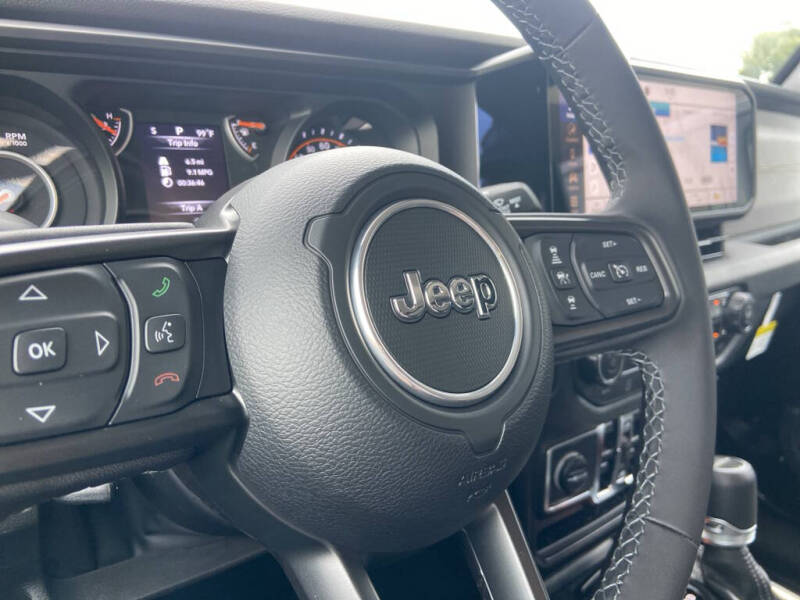 2025 Jeep Gladiator Sport S